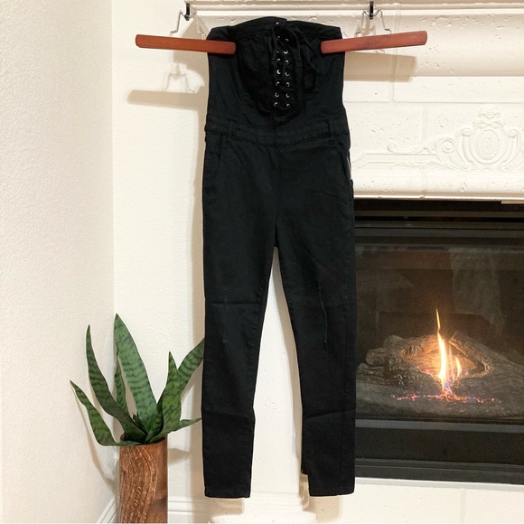 Venus Black Strapless Lace Up Distressed Denim Jumpsuit XS - Picture 3 of 12